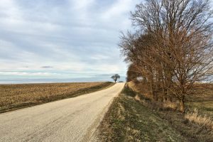 midwest-farm-road-not-traveled